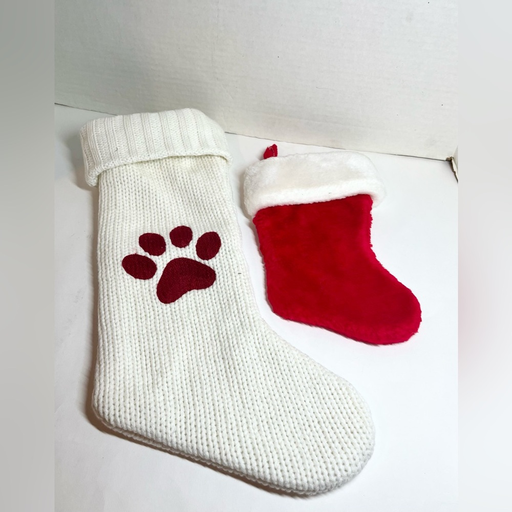 PETS - (1) WHITE KNIT CHRISTMAS STOCKING W/RED PAW PRINT/(1) MINI RED STOCKING